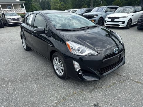 Used 2015 Toyota Prius C Four FWD image 2