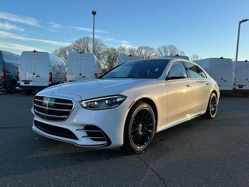 New 2026 Mercedes-Benz S 580 4MATIC Sedan image 3