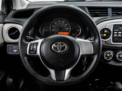 Used 2014 Toyota Yaris LE image 16