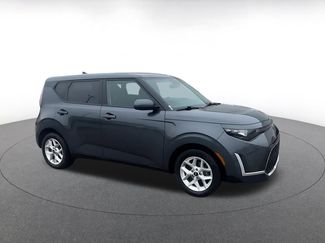 Used 2023 Kia Soul LX w/ Option Group 015 video 2