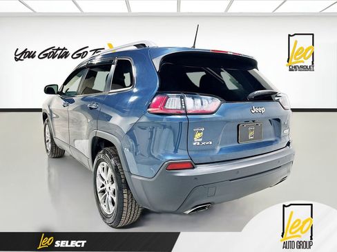 Used 2019 Jeep Cherokee Latitude Plus w/ Comfort/Convenience Group image 7