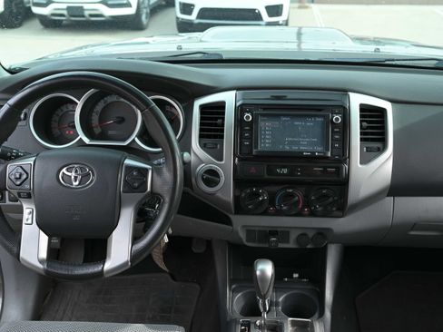 Used 2014 Toyota Tacoma 4x4 Double Cab w/ TRD Sport Package image 14