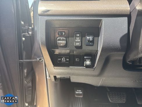 Used 2020 Toyota Tundra SR5 w/ SR5 Upgrade Package image 14