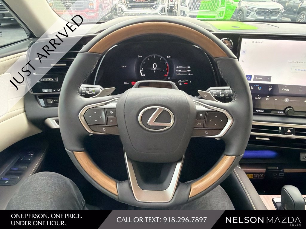 Used 2025 Lexus RX 350 AWD w/ Convenience Package image 13