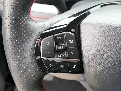 Used 2025 Ford Explorer ST-Line w/ ST-Line Street Pack AWD/4WD image 17