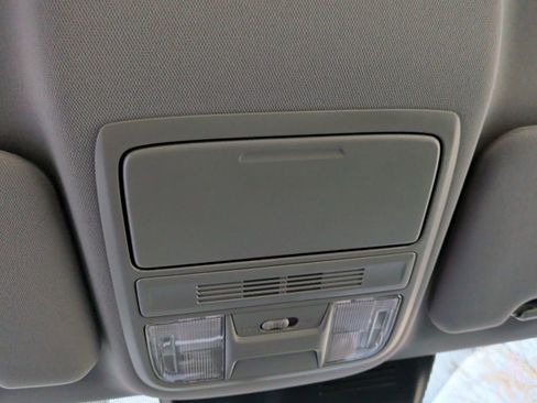 Used 2022 Honda CR-V Special Edition image 23