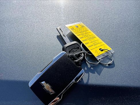 Used 2020 Chevrolet Colorado Z71 image 11