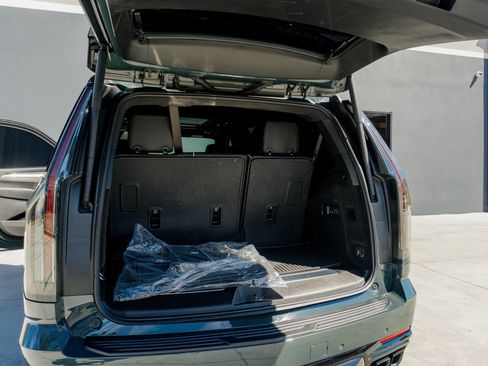 Used 2025 Cadillac Escalade V w/ LPO, ONYX Package AWD/4WD image 66