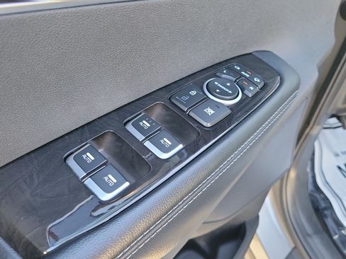 Used 2018 Kia Sorento EX FWD image 18