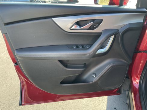 Used 2019 Chevrolet Blazer LT image 12