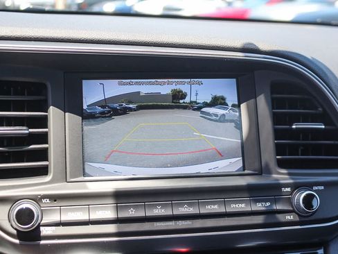Used 2020 Hyundai Elantra SEL w/ Cargo Package (C1) FWD image 32