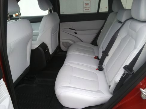 New 2026 Jeep Cherokee Laredo AWD/4WD image 10