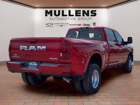 New 2026 RAM 3500 Laramie AWD/4WD image 5