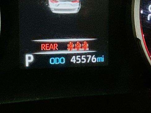 Used 2021 Toyota RAV4 XLE Premium FWD image 19