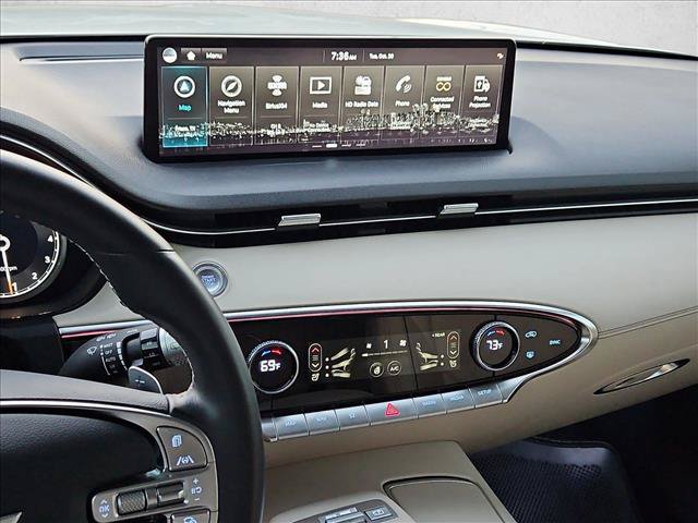 Used 2024 Genesis GV70 2.5T w/ Advanced Package AWD/4WD image 15