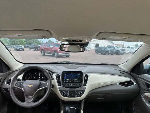 Used 2024 Chevrolet Malibu LT FWD image 26