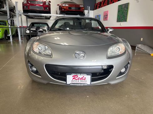 Used 2011 MAZDA MX-5 Miata Sport image 55