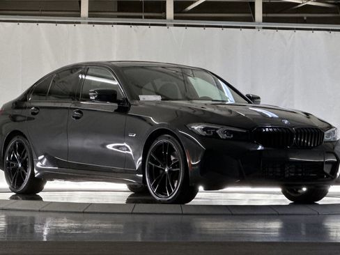 Used 2023 BMW 330e w/ M Sport Package RWD image 6