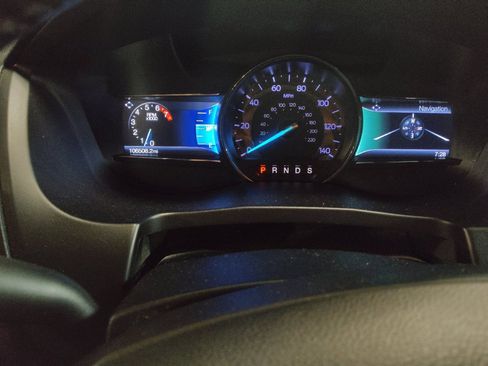 Used 2019 Ford Explorer XLT w/ Equipment Group 202A FWD image 23
