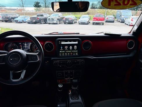 Used 2021 Jeep Wrangler Unlimited Rubicon image 19