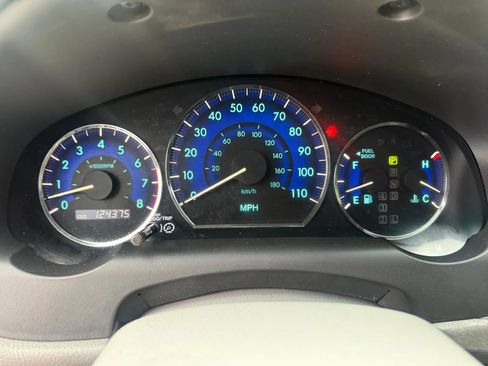 Used 2009 Toyota Sienna XLE FWD image 11