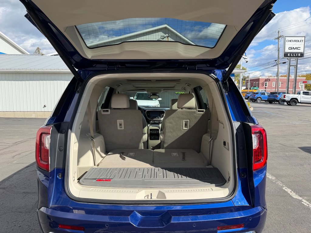 Used 2023 GMC Acadia Denali AWD/4WD image 13