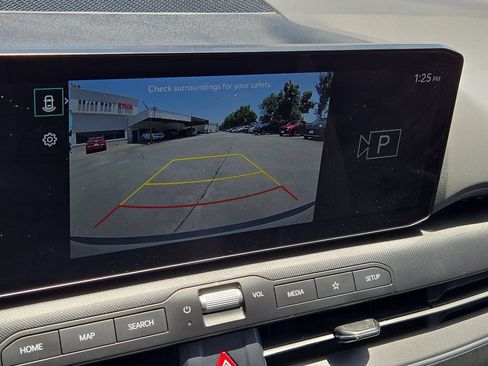 Used 2025 Kia K4 FWD image 17