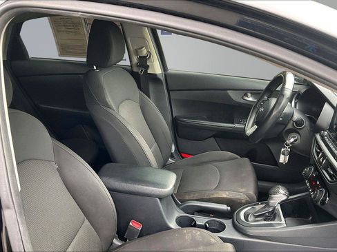 Used 2019 Kia Forte Sedan FWD image 29