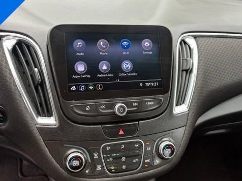 Used 2019 Chevrolet Malibu LT w/ Driver Confidence Package II FWD image 24