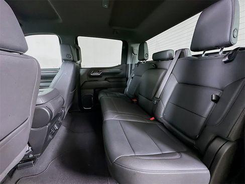 Used 2024 GMC Sierra 1500 SLT image 14