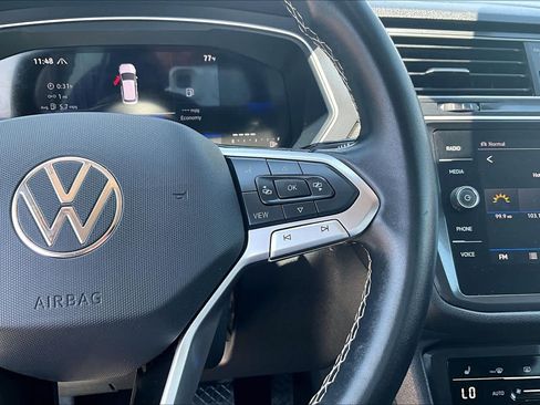 Used 2024 Volkswagen Tiguan SE AWD/4WD image 23