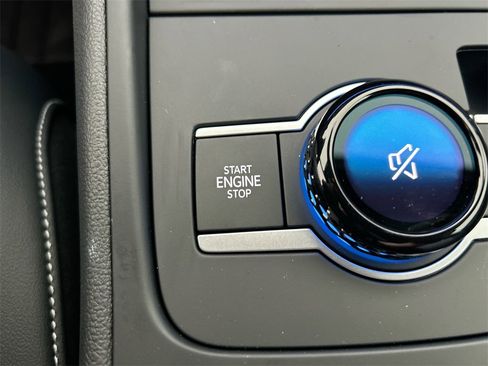 New 2026 Volkswagen Tiguan SE R-Line image 34