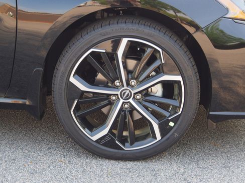 New 2026 Nissan Altima 2.5 SR w/ SR Premium Package FWD image 9
