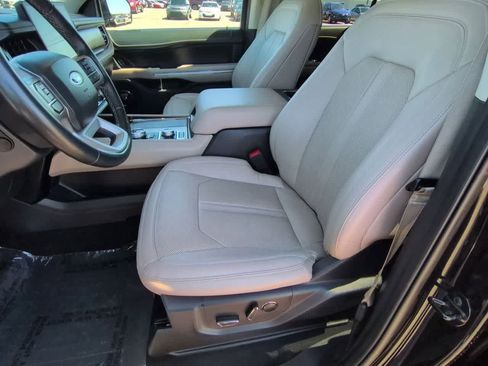 Used 2024 Ford Expedition Limited AWD/4WD image 16