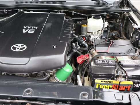 Used 2010 Toyota Tacoma 4x4 Double Cab image 39