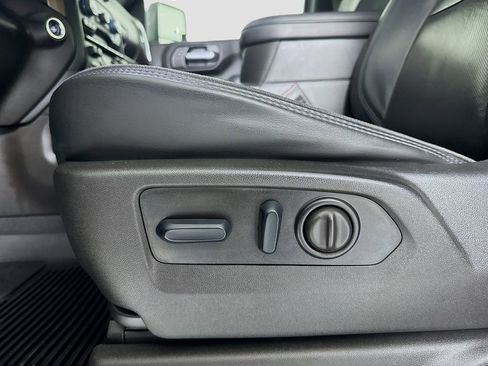 Used 2023 Chevrolet Silverado 3500 High Country image 19