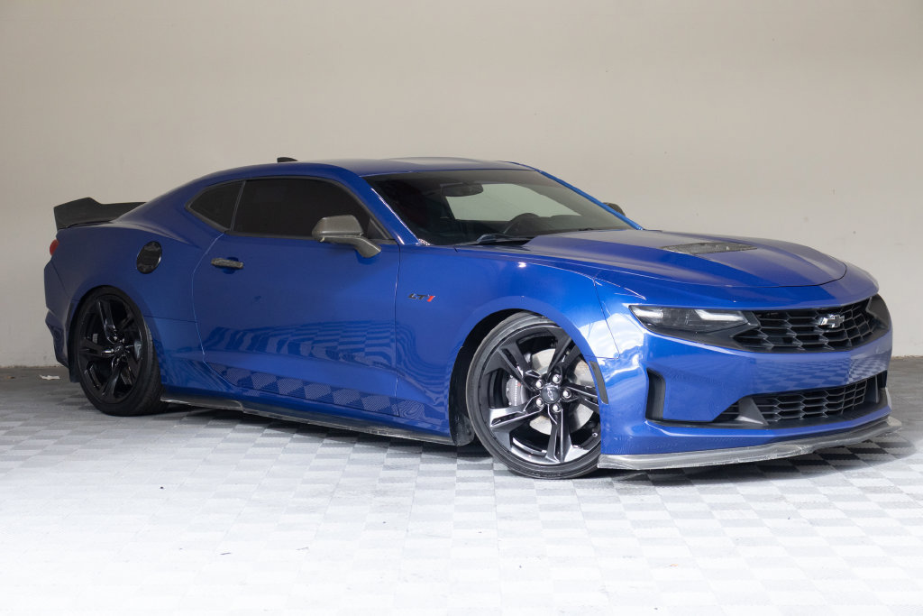 Used 2021 Chevrolet Camaro LT RWD image 2
