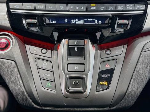 Used 2025 Honda Odyssey Sport-L image 15