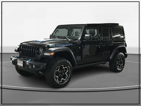 Used 2022 Jeep Wrangler Unlimited Rubicon 4xe w/ Cold Weather Group AWD/4WD image 2