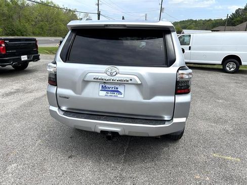 Used 2016 Toyota 4Runner SR5 image 4