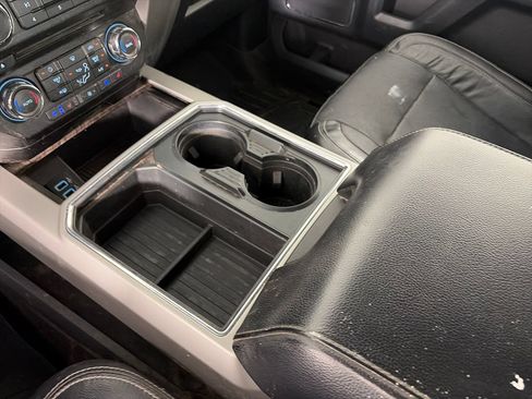 Used 2018 Ford F250 Lariat w/ Lariat Value Package AWD/4WD image 22