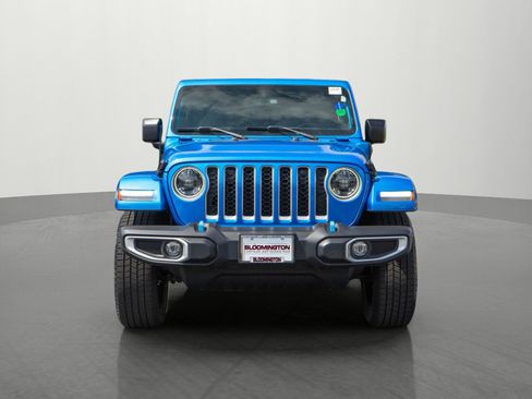 Used 2023 Jeep Wrangler Unlimited Sahara w/ Cold Weather Group AWD/4WD image 2
