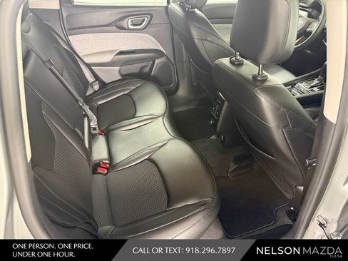 Used 2022 Jeep Compass Latitude AWD/4WD image 36