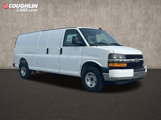 New 2025 Chevrolet Express 3500 Extended w/ Driver Convenience Package video 1