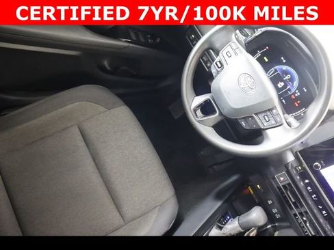 Used 2025 Toyota Camry LE image 20