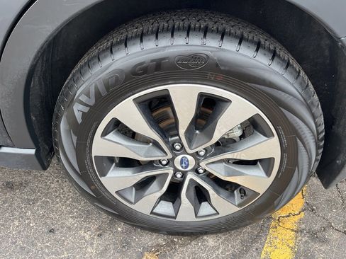 Certified 2025 Subaru Outback Limited w/ Popular Package #2 image 9