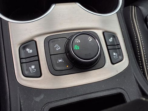 Used 2019 GMC Terrain Denali w/ Driver Alert Package II image 16