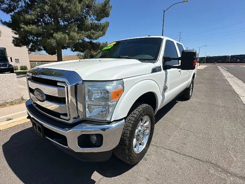 Used 2014 Ford F250 Lariat w/ Lariat Interior Package AWD/4WD image 10