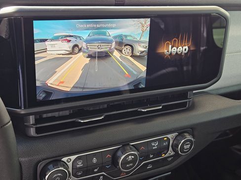 New 2026 Jeep Gladiator Sport image 19