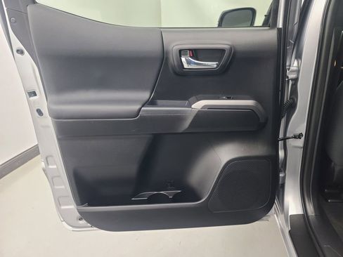 Used 2021 Toyota Tacoma TRD Off-Road w/ Blackout Package (TMS) image 22